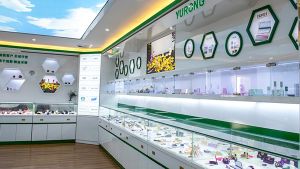 塑膠模具設(shè)計工資一般多少？【模具設(shè)計就業(yè)前景】