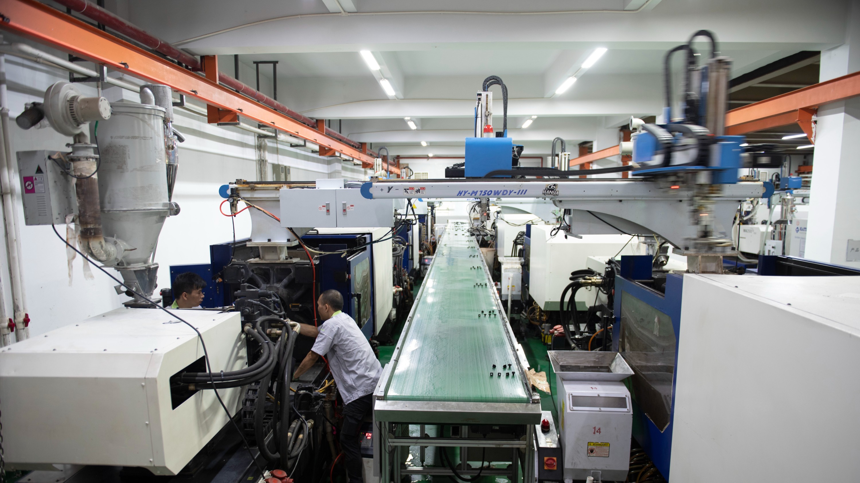 塑料產品加工怎么處理燒焦問題