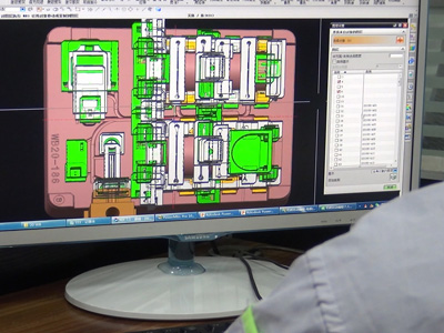 世邦塑膠-模具設計中